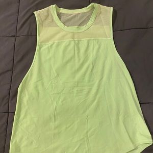 Lululemon muscle tank perfect condition